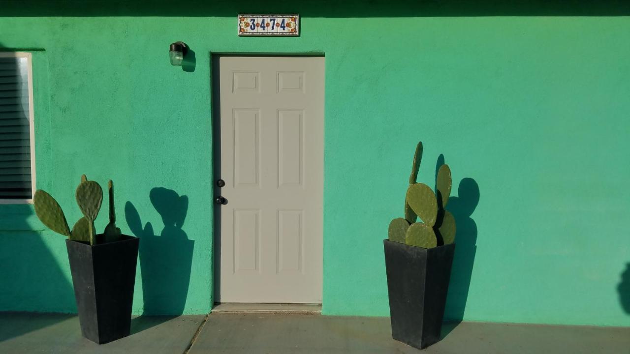 Smitty'S Hideaway Hotel Twentynine Palms Buitenkant foto